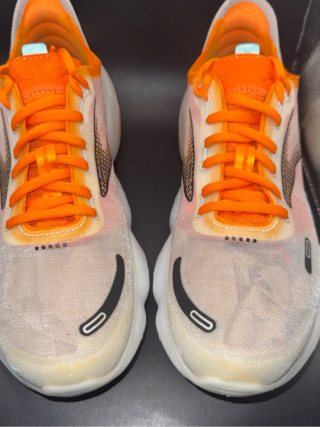 Size 105  Brooks AuroraBl White Orange 110367d079 Very Clean No Box Great